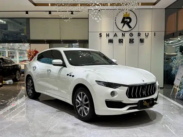 Maserati Levante 2022