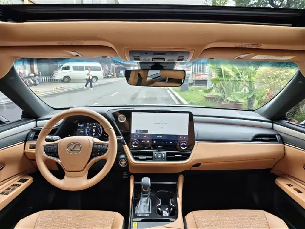 Lexus ES 2026