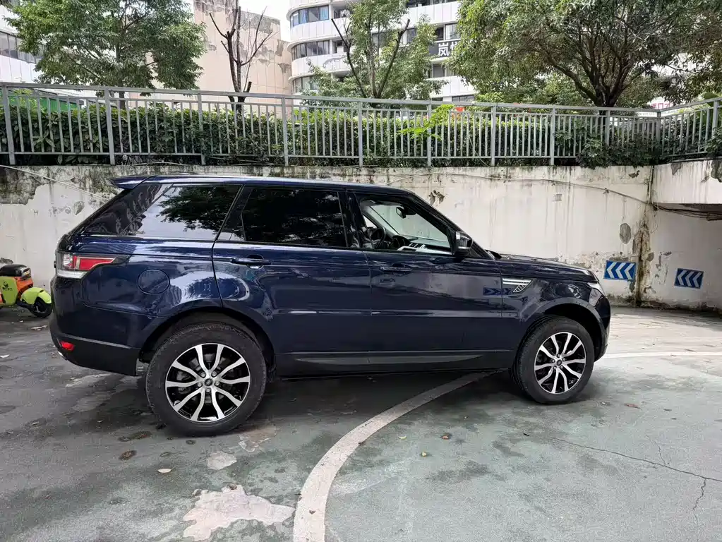 Land Rover Range Rover Sport 2013 — фото 15