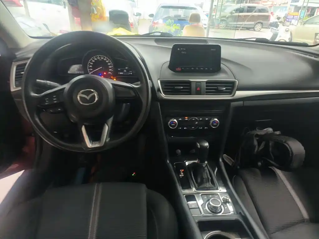 Mazda 3 Angkesela 2018 — фото 10