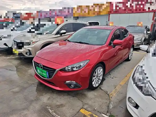 Mazda 3 Axela 2015