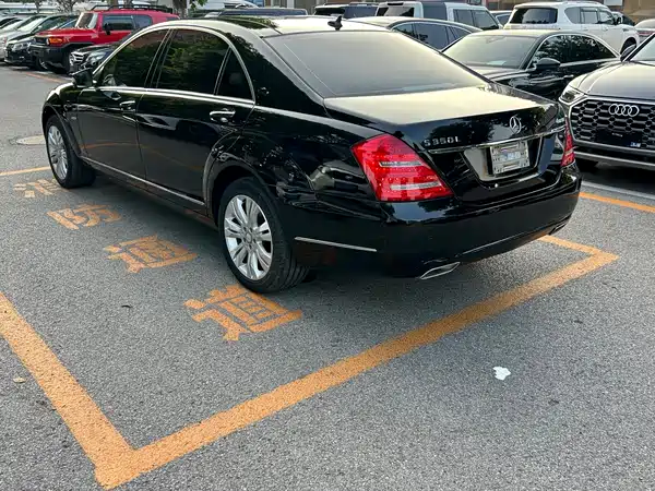Mercedes-Benz S-Class 2013