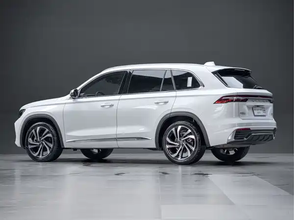 Geely Xingyue L 2023