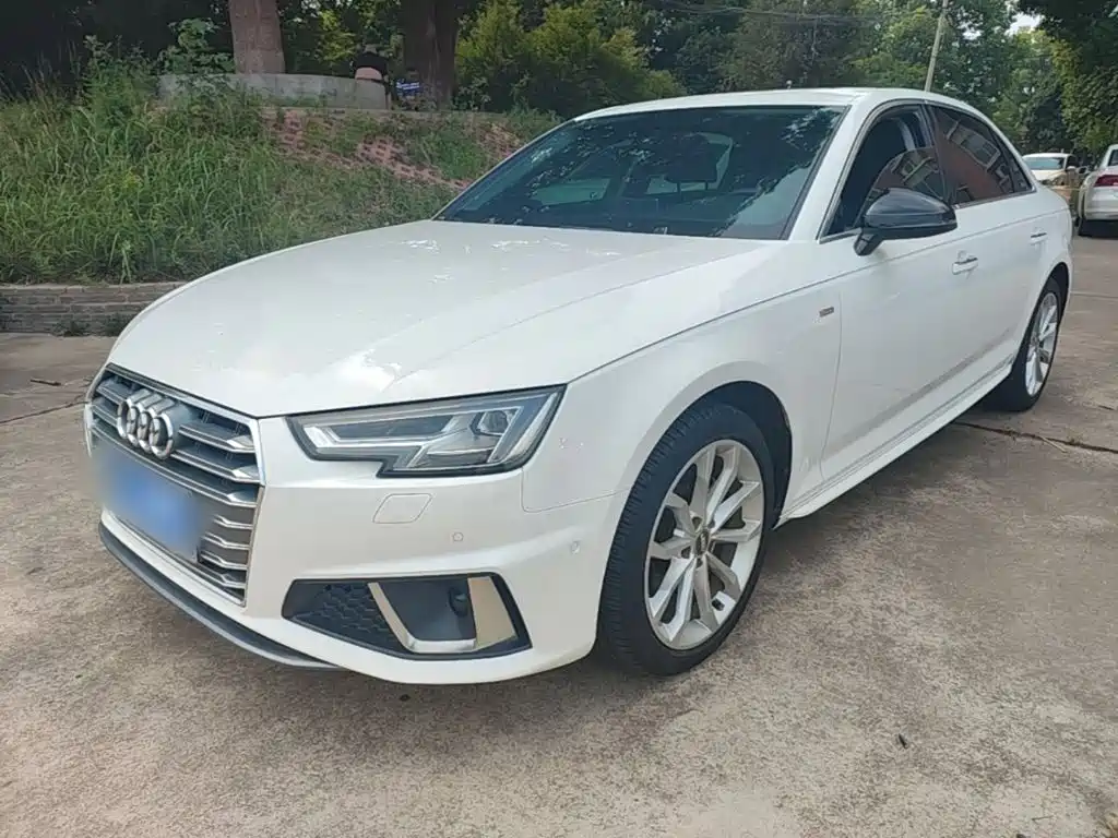 Audi A4L 2019