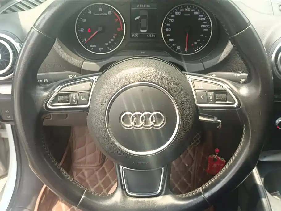 Audi A3 2016 — фото 15
