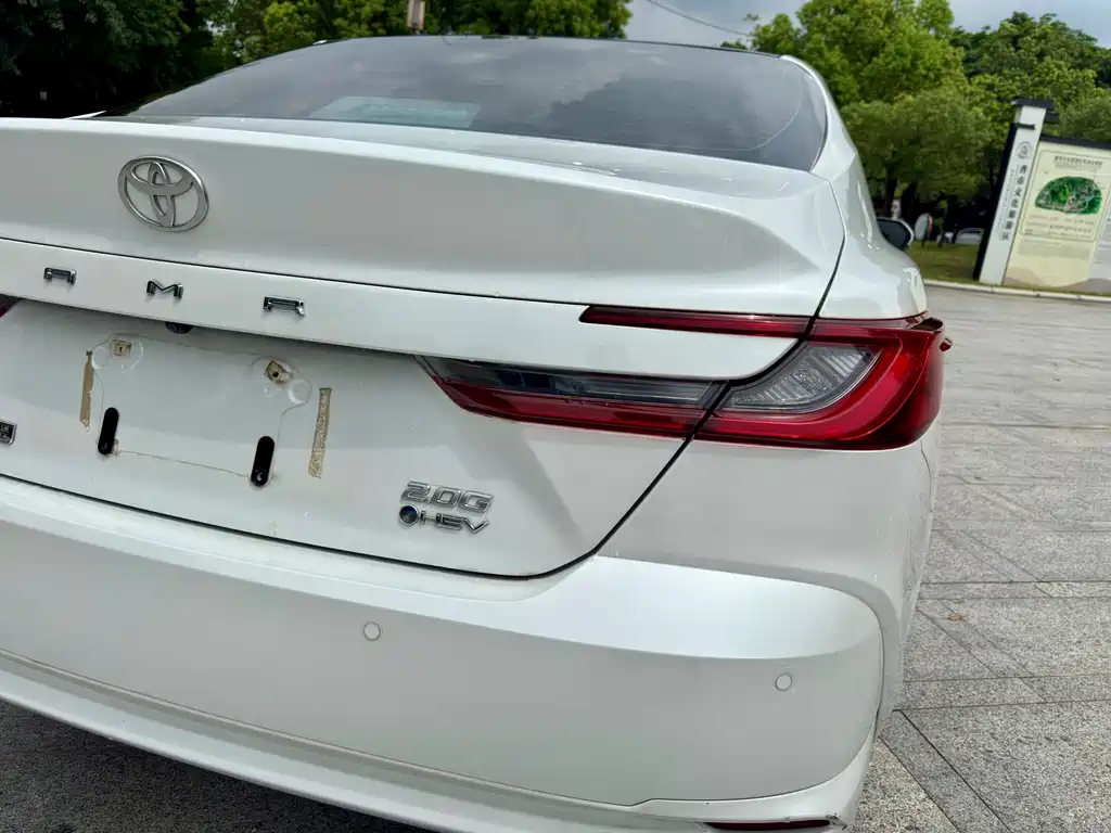 Toyota Camry 2024 — фото 24