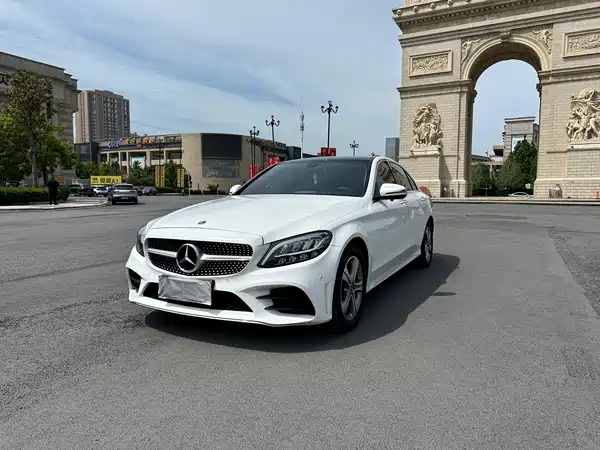 Mercedes-Benz C-Class 2021