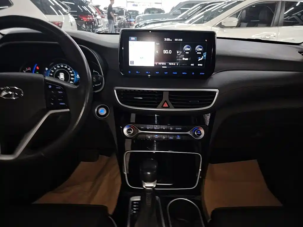 Hyundai Tucson 2019 — фото 13