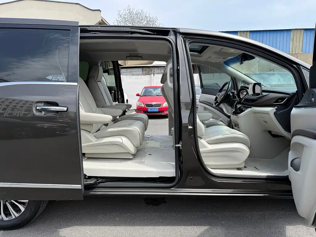 Buick GL8 2022