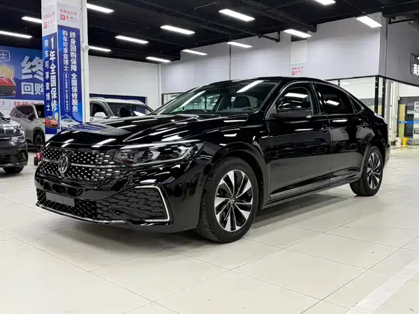 Volkswagen Passat 2022
