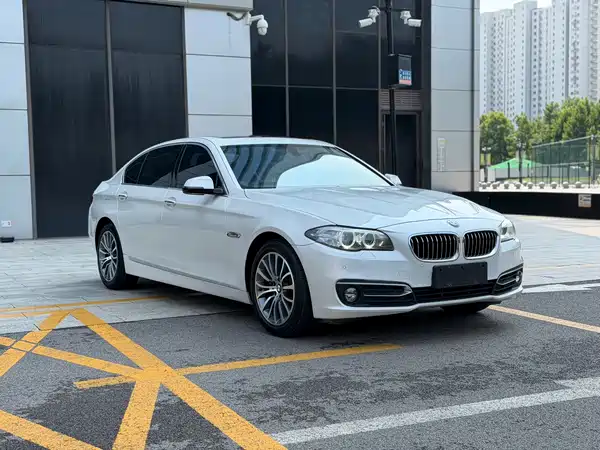 BMW 5 Series 2016