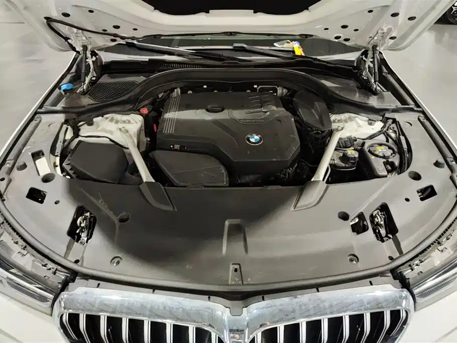BMW 6 Series GT 2021 — фото 10