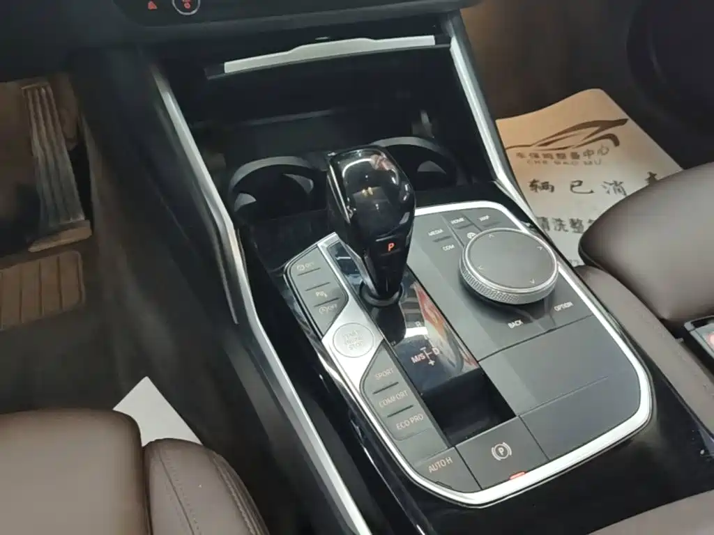 BMW 3 Series 2020 — фото 14
