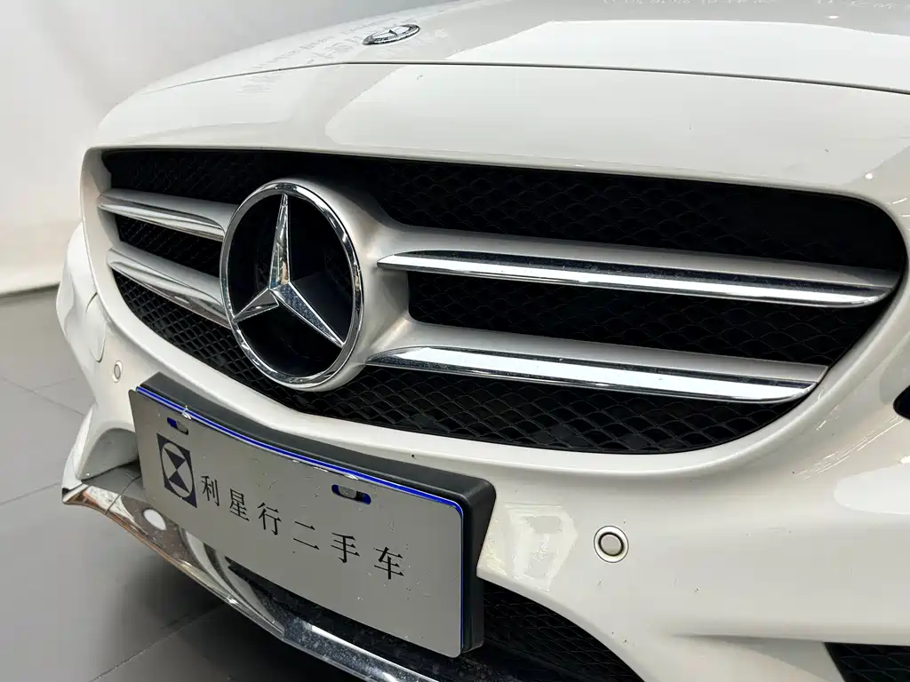 Mercedes-Benz C-Class 2016 — фото 18
