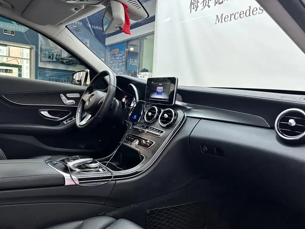 Mercedes-Benz C-Class 2016 — фото 21