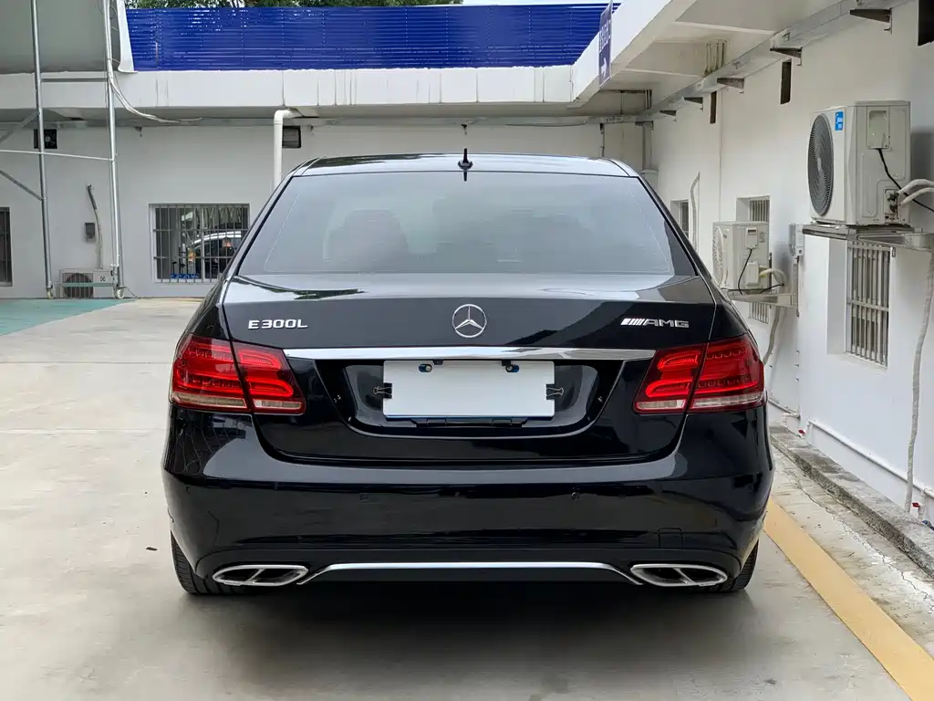 Mercedes-Benz E-Class 2014 — фото 14