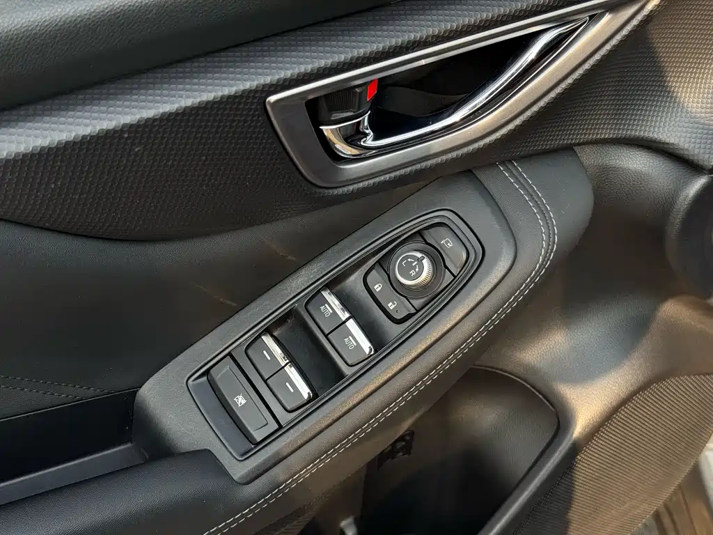 Subaru Forester 2019 — фото 12