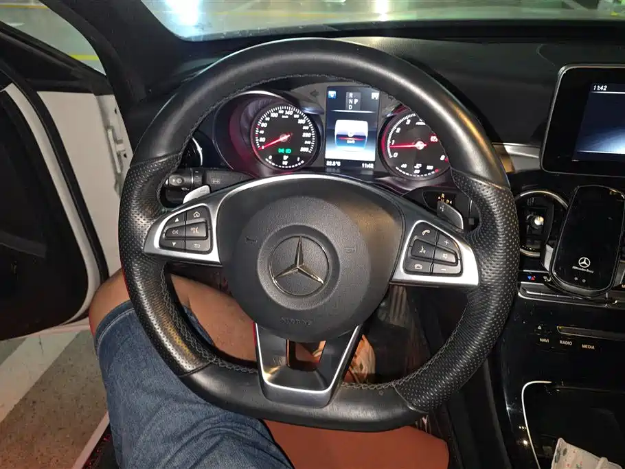 Mercedes-Benz C-Class 2017 — фото 15