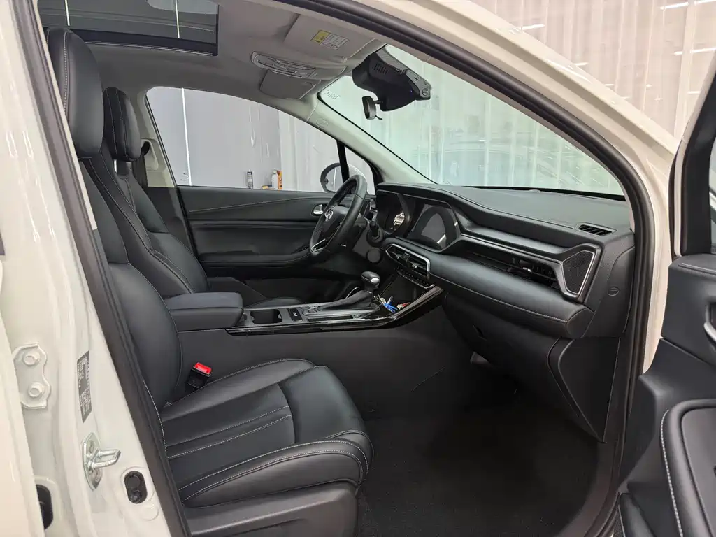 GAC Trumpchi GS4 2022 — фото 10