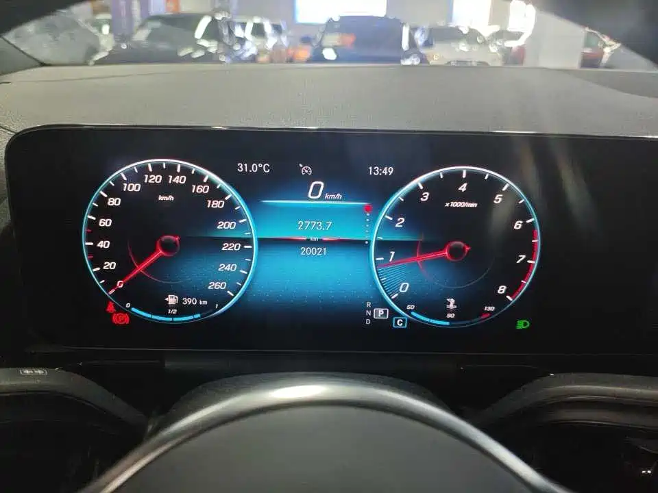 Mercedes-Benz GLA 2021