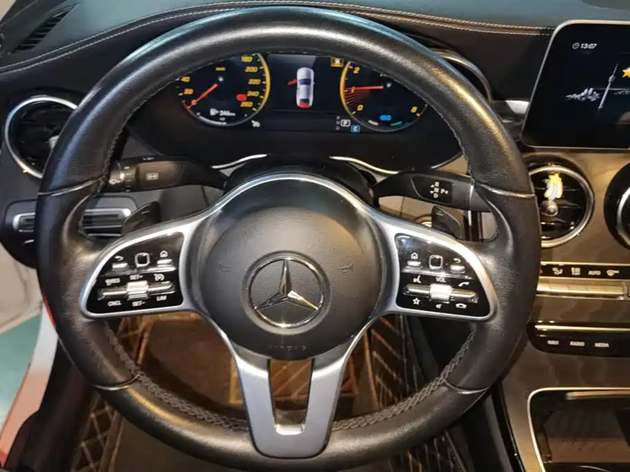 Mercedes-Benz C-Class 2019 — фото 15