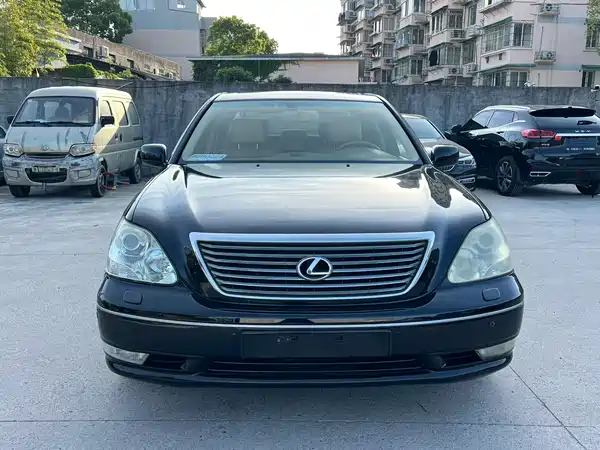 Lexus LS 2006