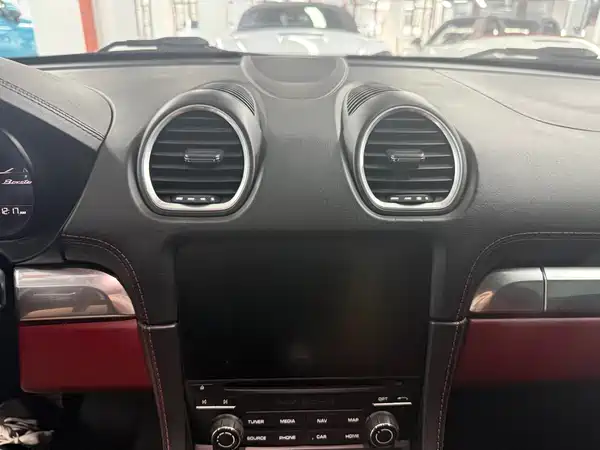 Porsche 718 2017