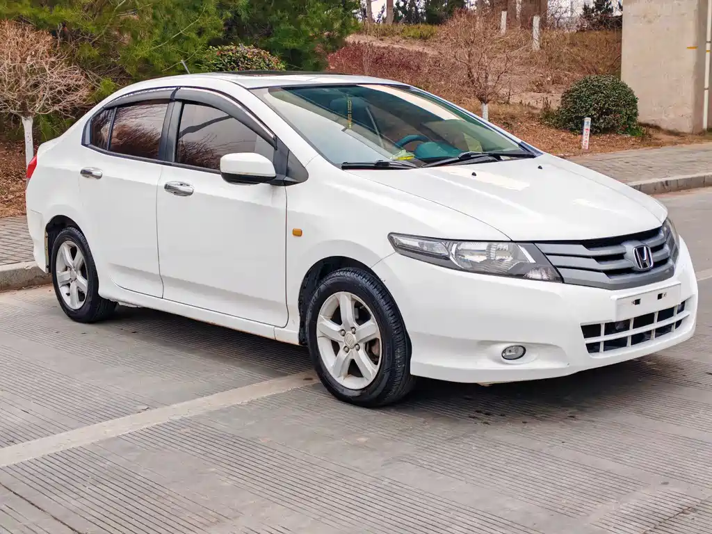 Honda City Classic 2011 — фото 2