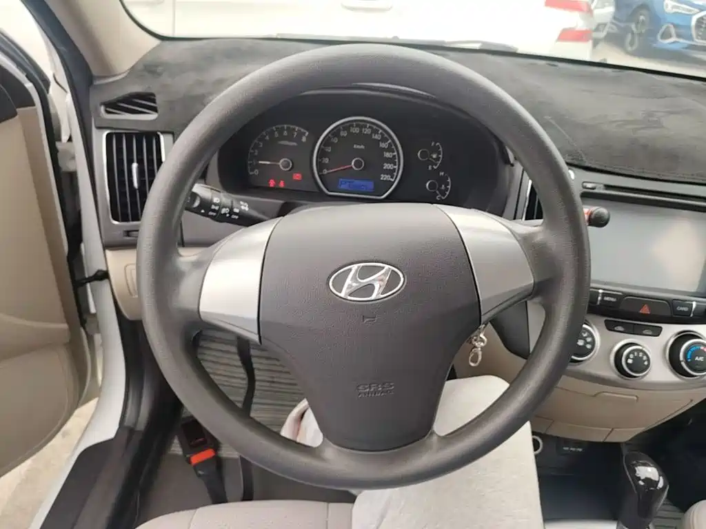 Hyundai Joyful 2015 — фото 11