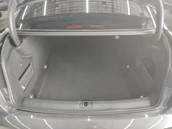Audi A4L 2021