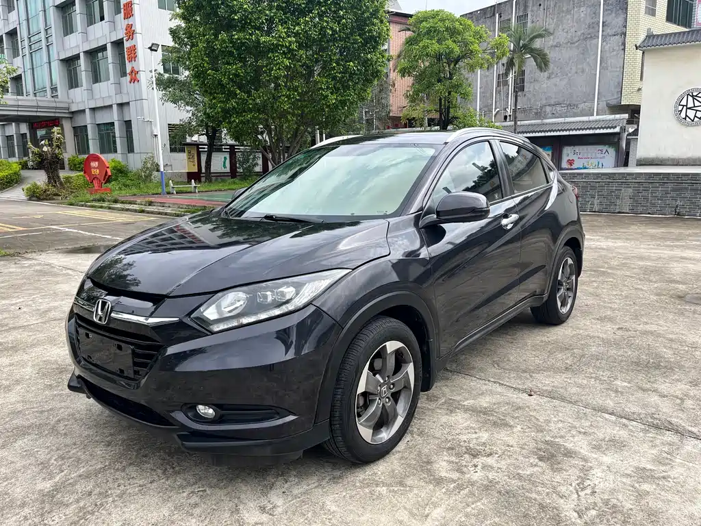 Honda Vezel 2016