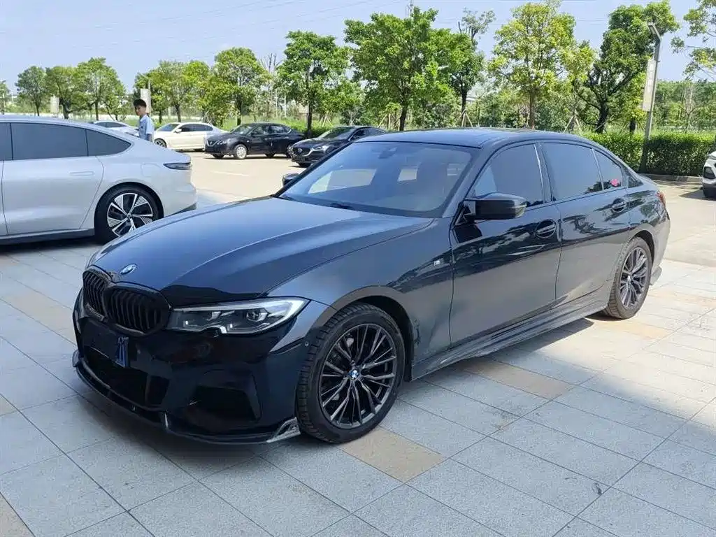 BMW 3 Series 2022