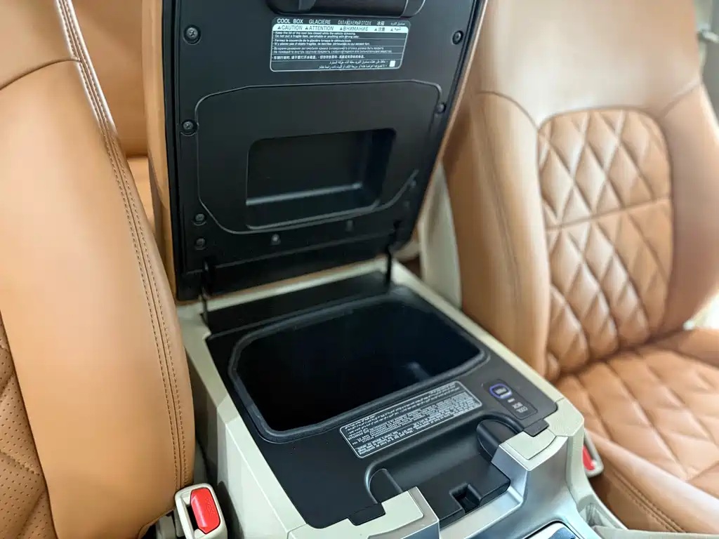 Toyota Land Cruiser 2018 — фото 15