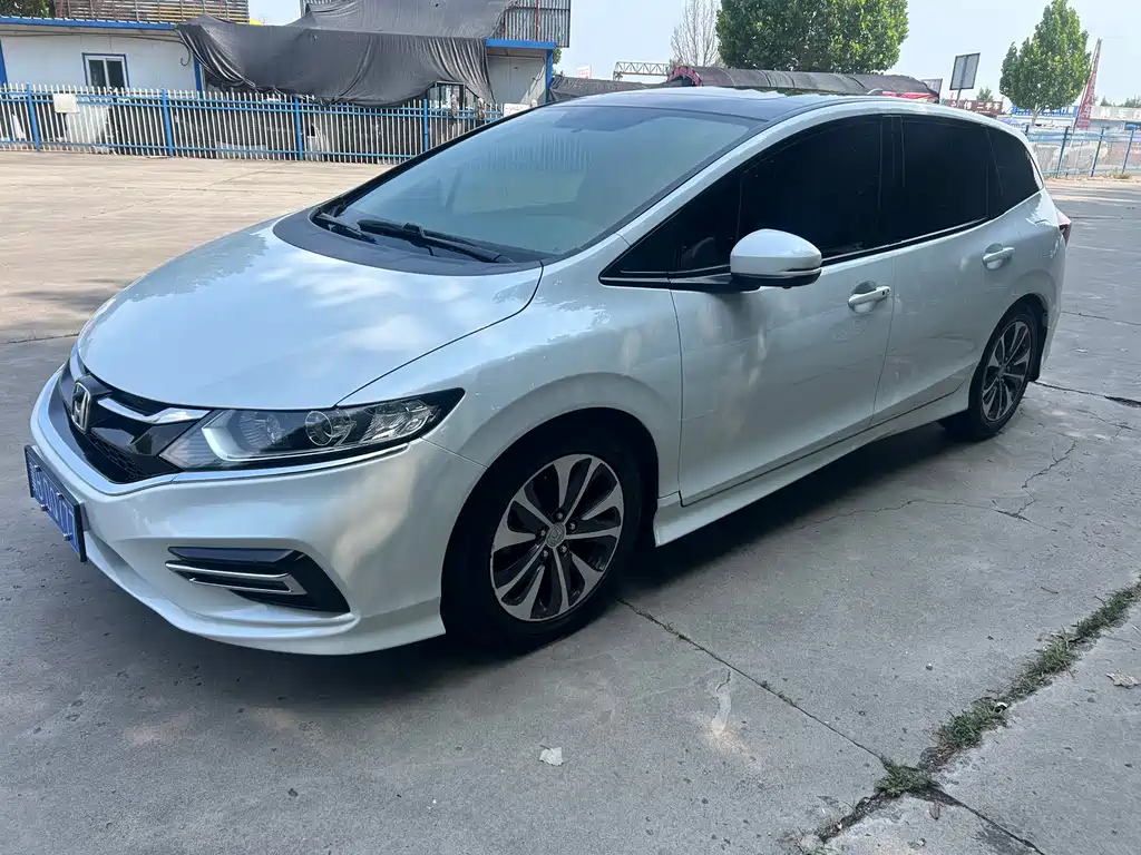 Honda Jade 2018 — фото 1