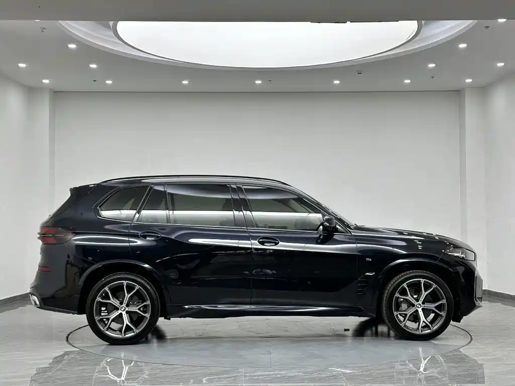 BMW X5 2025 — фото 4