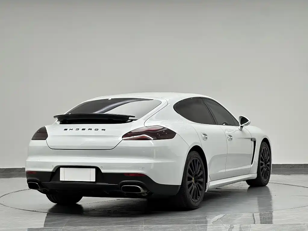 Porsche Panamera 2016 — фото 5