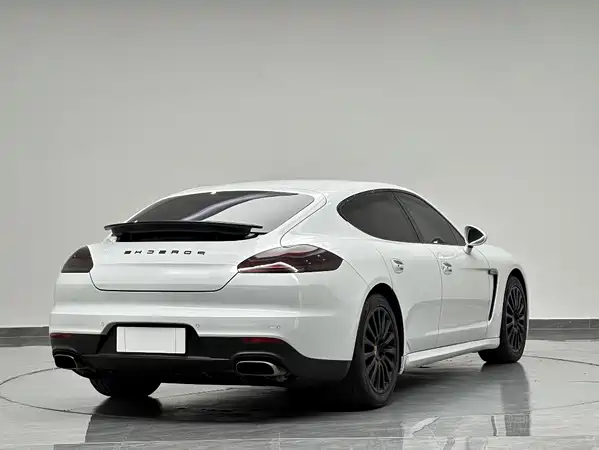 Porsche Panamera 2016