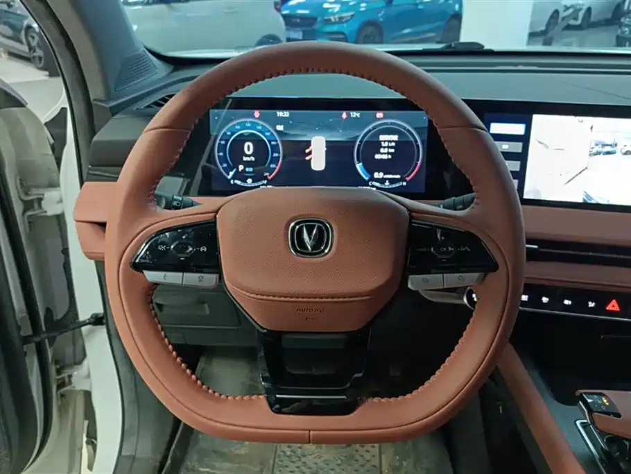 Changan CS75 PLUS 2023 — фото 15