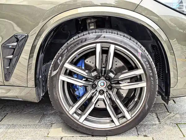 BMW X5 M 2023