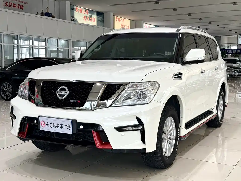 Nissan Patrol 2017 — фото 1