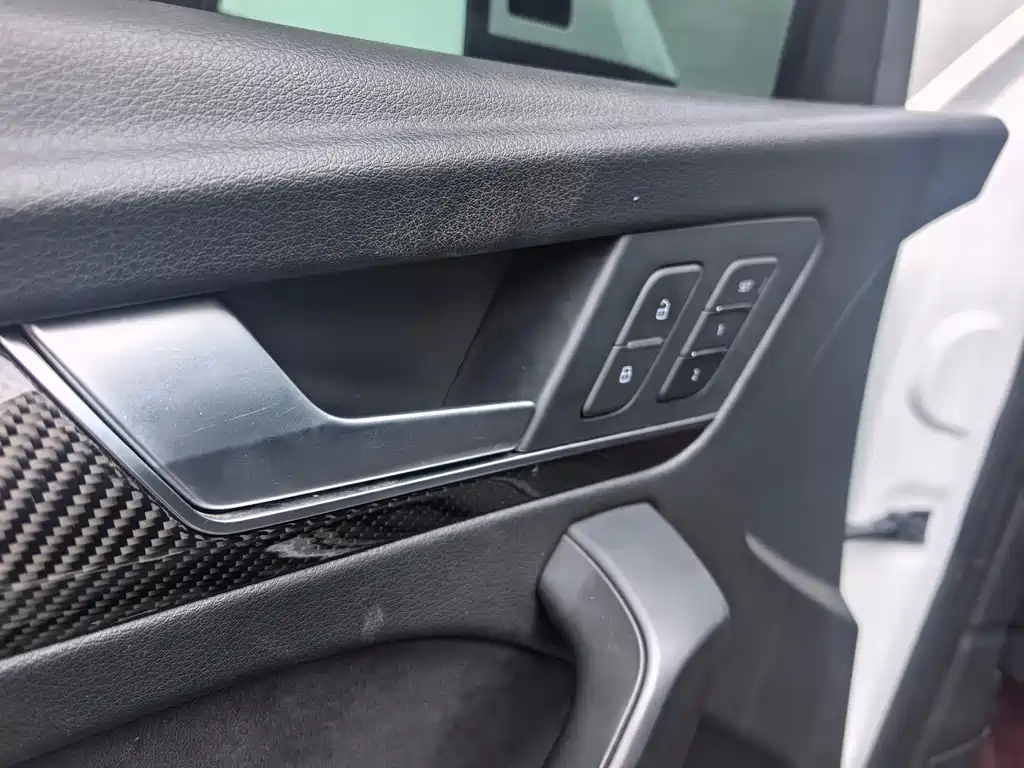 Audi Q5L Sportback 2021 — фото 12