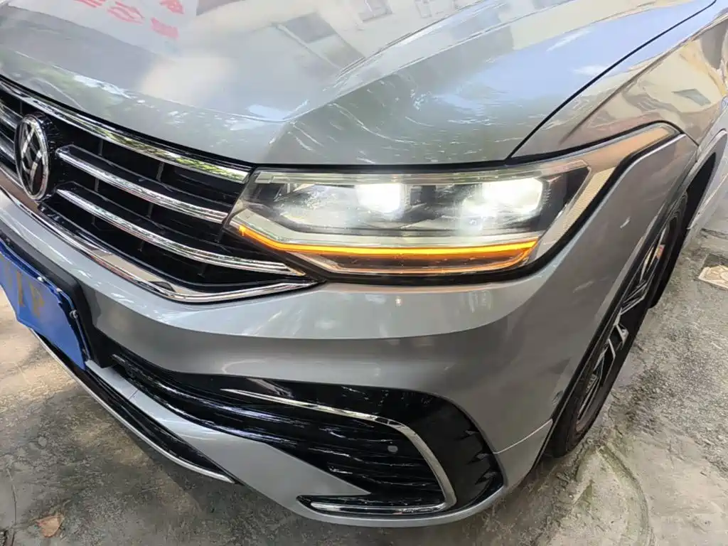 Volkswagen Tiguan L 2022 — фото 24