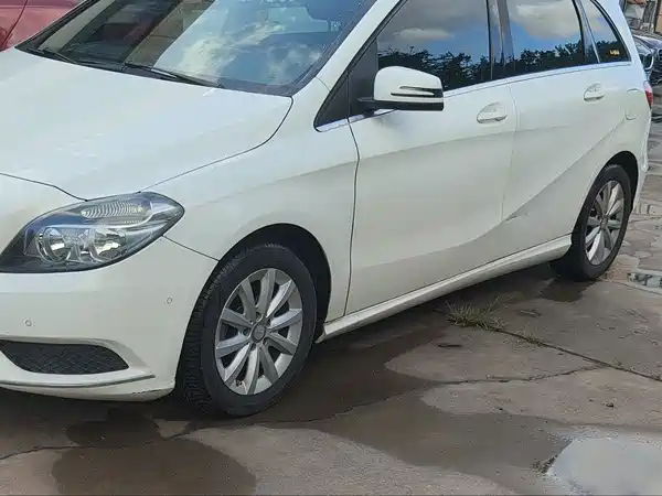 Mercedes-Benz B-Class 2014