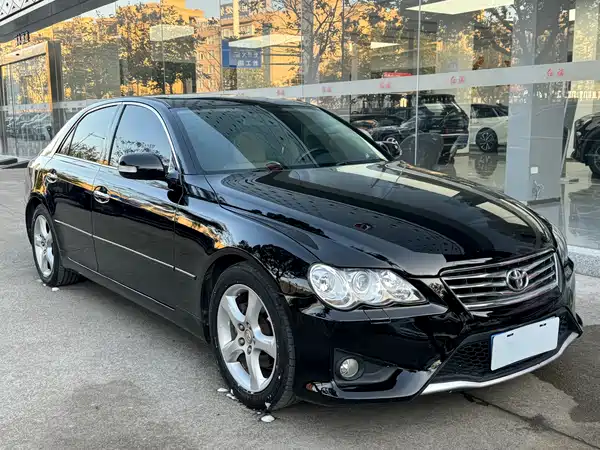 Toyota Reiz 2010