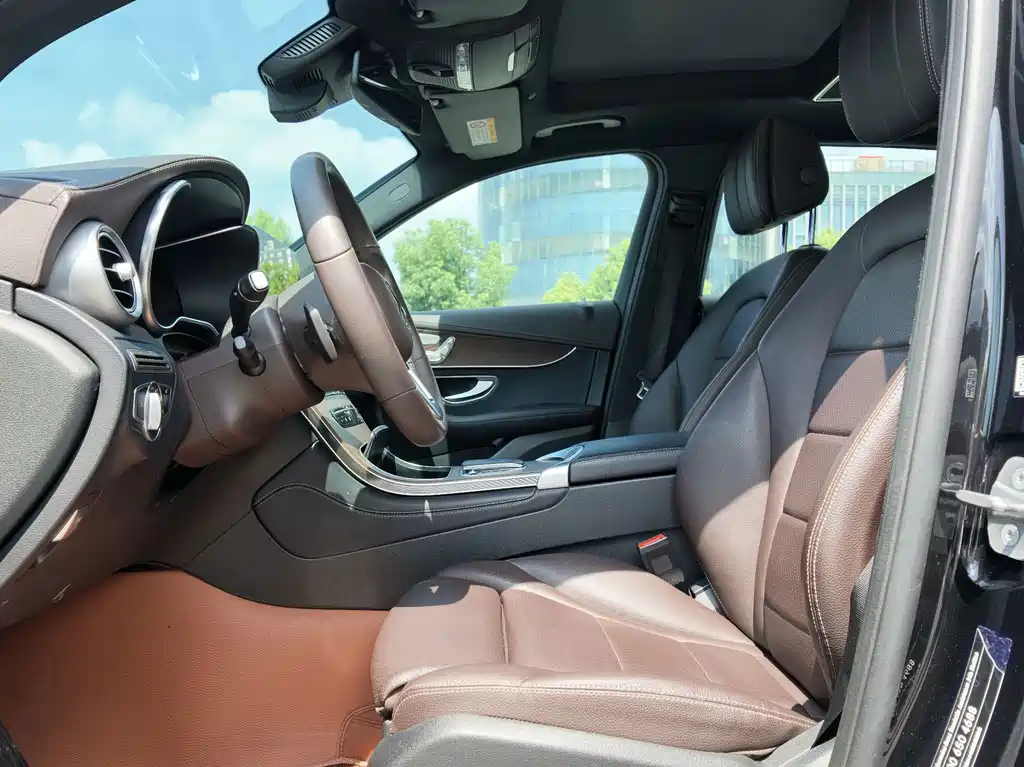 Mercedes-Benz GLC 2021