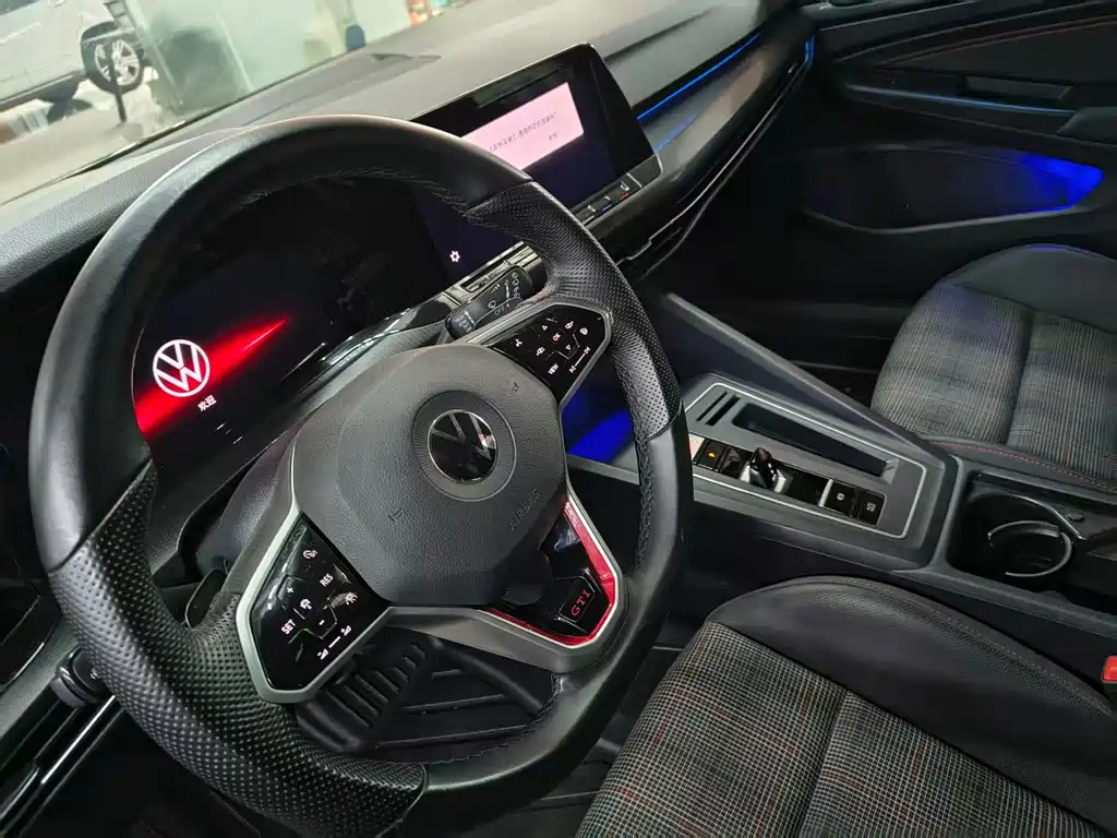 Volkswagen Golf GTI 2022