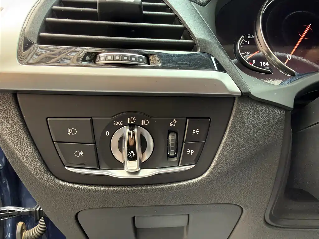 BMW X3 2019 — фото 19
