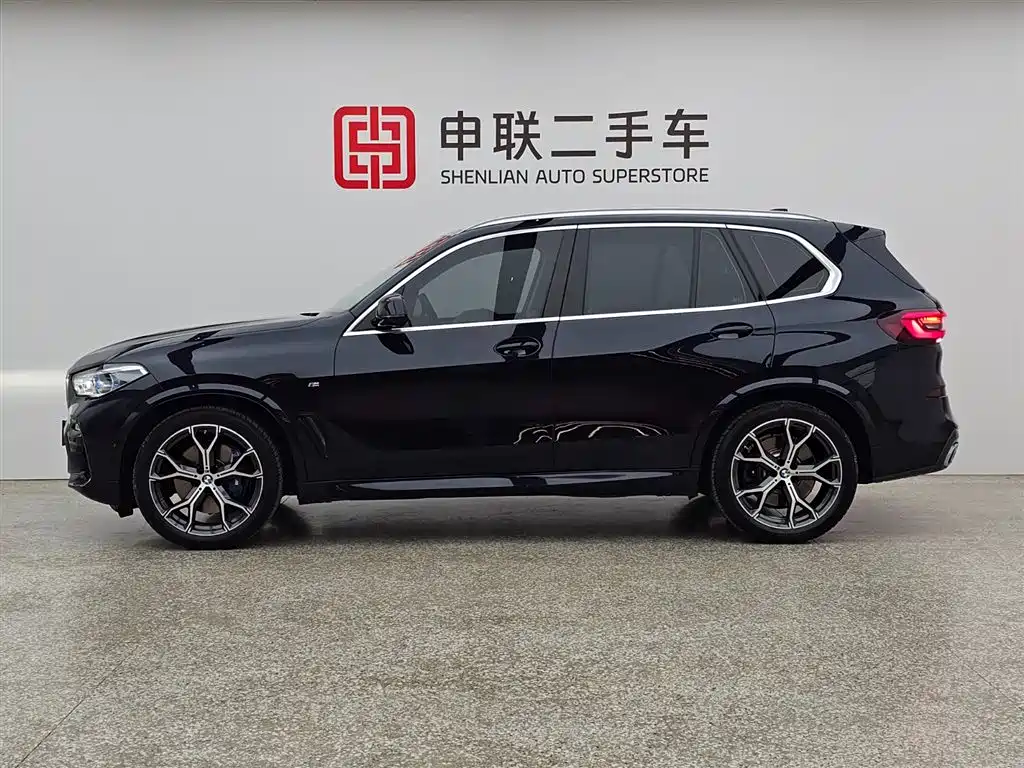 BMW X5 2021