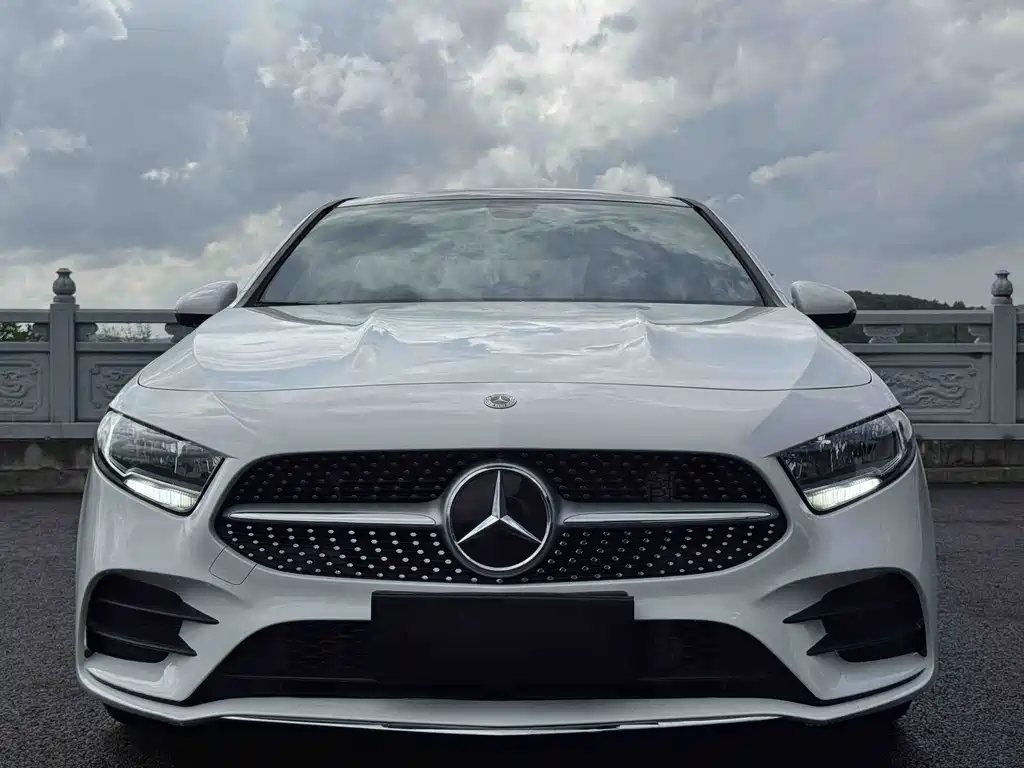 Mercedes-Benz A-Class 2023 — фото 2