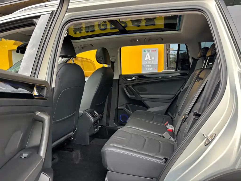 Volkswagen Tiguan L 2019 — фото 10